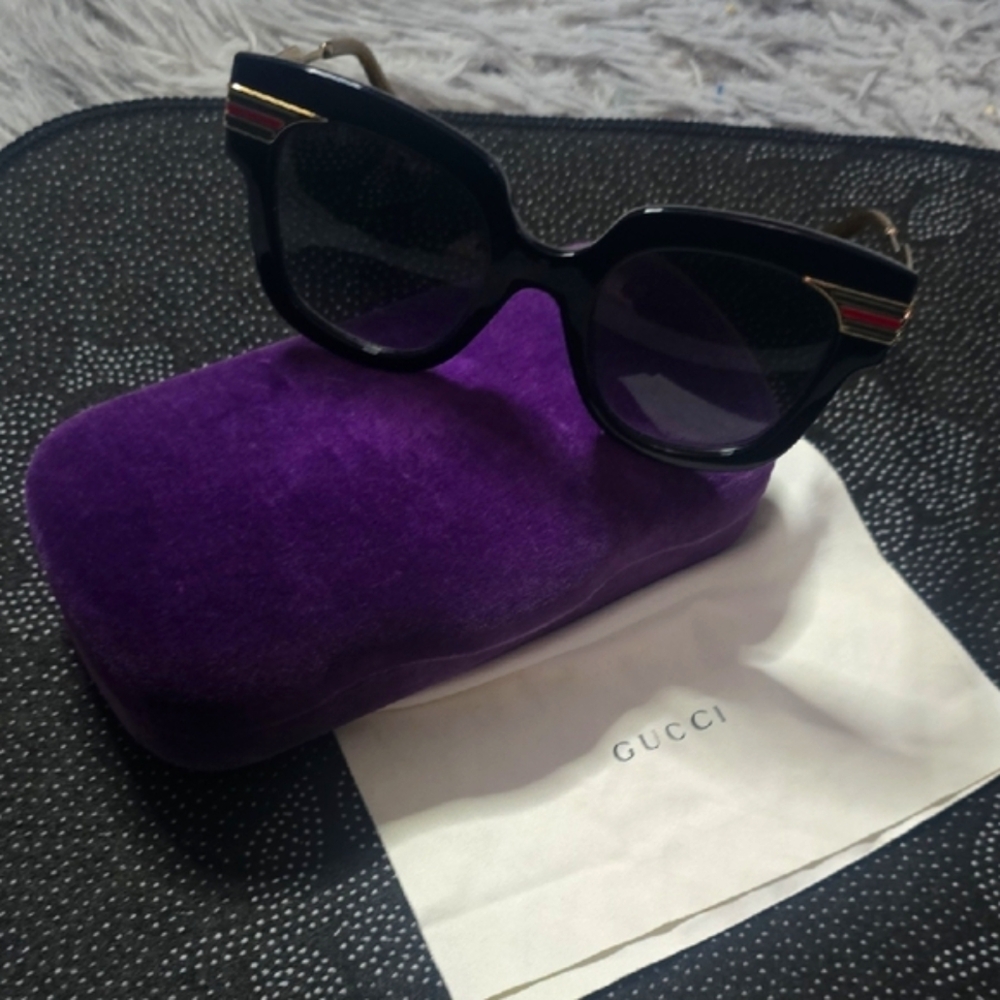 Gucci Black Sunglasses with Purple Case